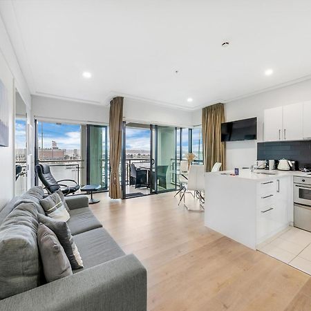 Exquisite Sun Soaked Corner Apartment Auckland Exterior photo