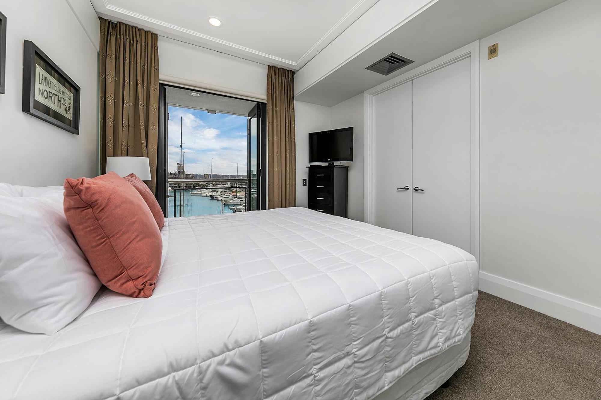 Exquisite Sun Soaked Corner Apartment Auckland Exterior photo
