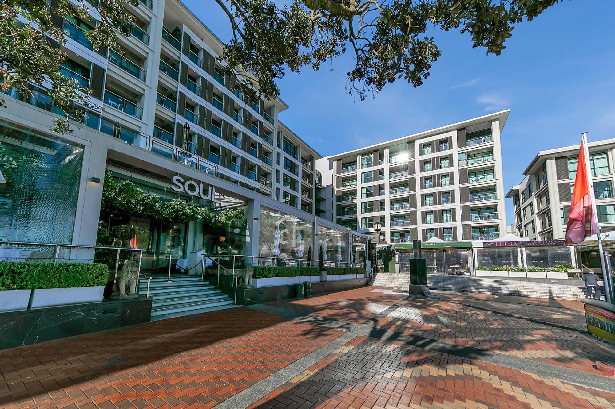 Exquisite Sun Soaked Corner Apartment Auckland Exterior photo